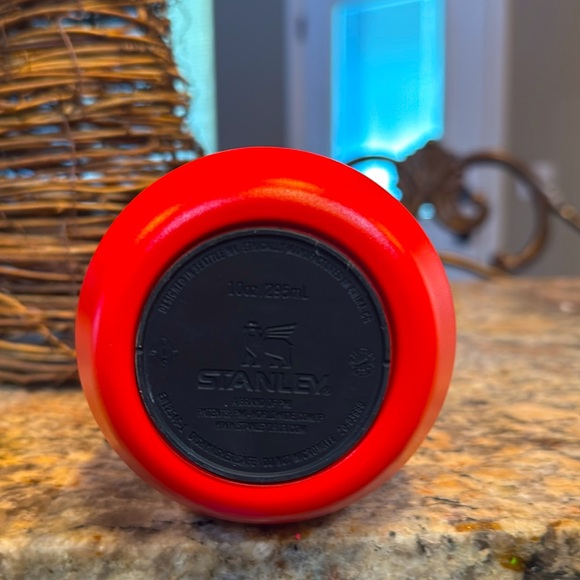 Stanley Valentine’s Day LIMITED EDITION Coffee or tea cup 10oz Red and Pink - Picture 4 of 4